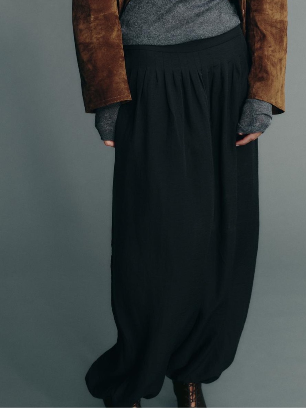 Zara NWT black flowy baggy pleated pants 6929/507